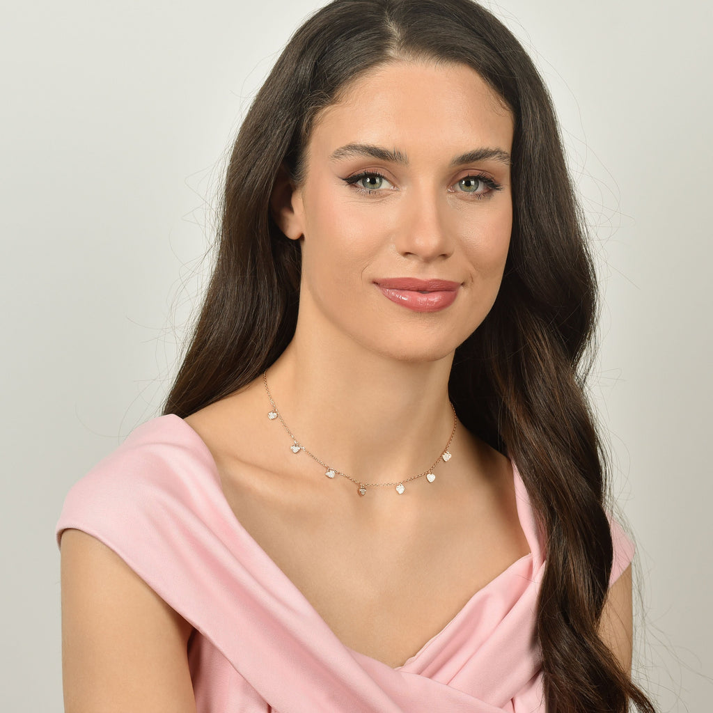 COLLANA IN ARGENTO IP ROSE CON CUORI CON CRISTALLI BIANCHI Melitea
